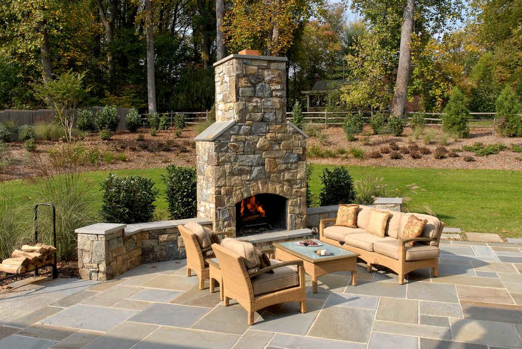 Outdoor - Meridian Homes Inc.